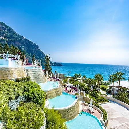 Semesteranläggning (resort) Liberty Lykia 5*